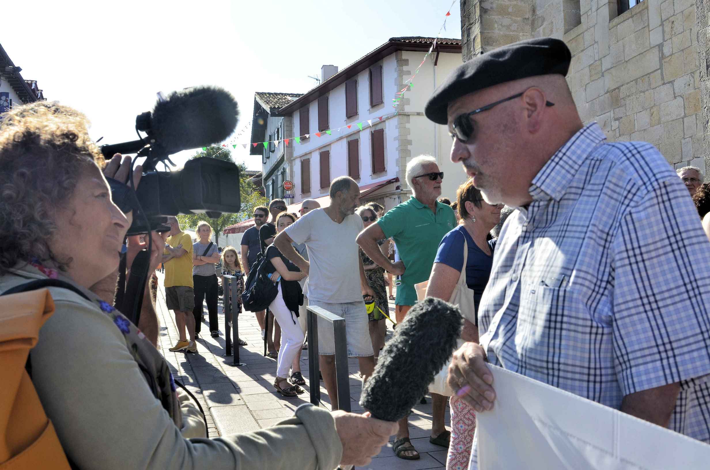 <br />
<b>Notice</b>:  Undefined variable: titre in <b>/var/www/vhosts/bidasoa-etorkinekin.org/httpdocs/views/urrugne.view.php</b> on line <b>28</b><br />
